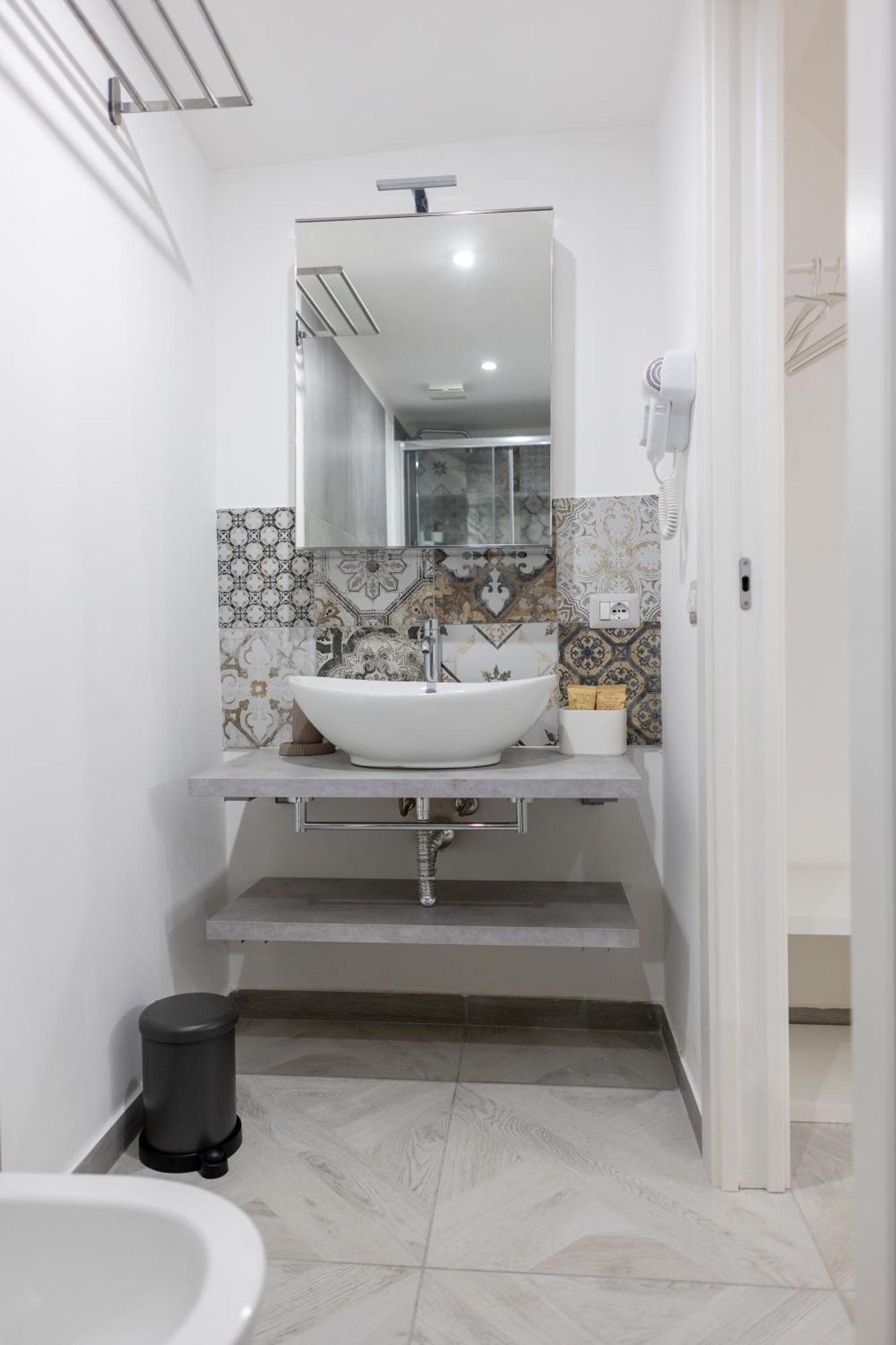 Aurora House Suite Чефалу Экстерьер фото